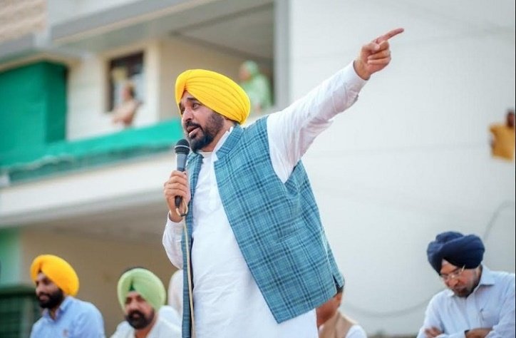 ਬੇਅਦਬੀ ਦੇ ਦੋਸ਼ੀਆਂ ਨੂੰ 15 ਸਾਲ ਤੱਕ ਪਨਾਹ ਦੇਣ ਵਾਲਿਆਂ ਨੂੰ ਸੰਗਤ ਕਦੇ ਮੁਆਫ਼ ਨਹੀਂ ਕਰ ਸਕਦੀ : ਮਾਨ