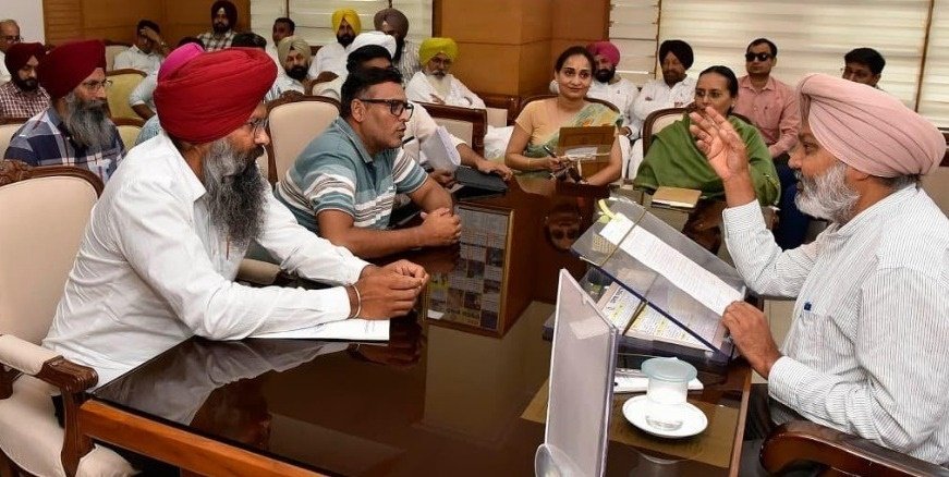 ਮਾਨ ਸਰਕਾਰ ਮੁਲਾਜ਼ਮਾਂ ਦੀ ਭਲਾਈ ਲਈ ਵਚਨਬੱਧ, ਜਾਇਜ਼ ਮੰਗਾਂ ਦਾ ਜਲਦੀ ਕੀਤਾ ਜਾਵੇਗਾ ਨਿਪਟਾਰਾ: ਹਰਪਾਲ ਚੀਮਾ