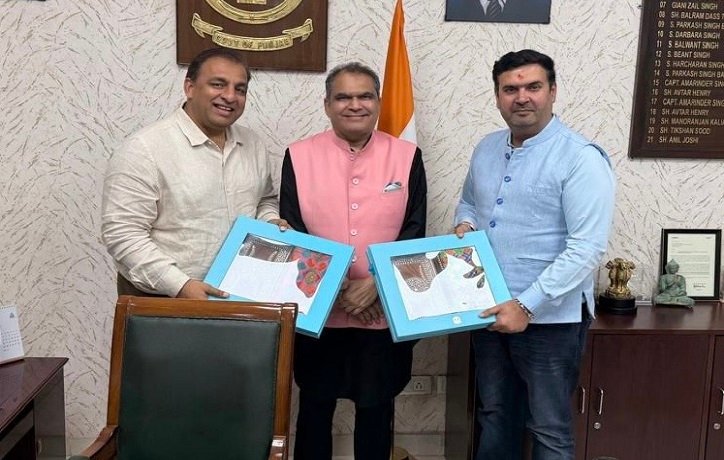 ਜਲੰਧਰ ਵਿੱਚ ਵਿਕਾਸ ਦੀ ਰਫ਼ਤਾਰ ਤੇਜ਼: ਮੰਤਰੀ ਸੰਜੀਵ ਅਰੋੜਾ, ਨਿਤਿਨ ਕੋਹਲੀ ਅਤੇ ਮੇਅਰ ਵਨੀਤ ਧੀਰ ਦੀ ਮਹੱਤਵਪੂਰਨ ਮੀਟਿੰਗ