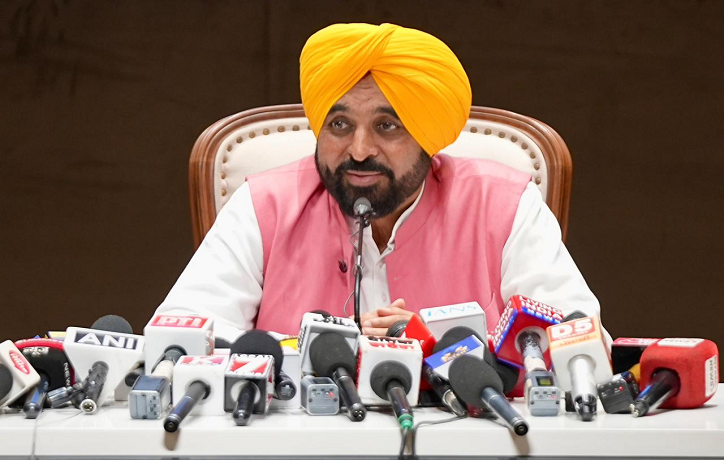 ਕਿਸੇ ਚੀਜ਼ ਦੀ ਕੋਈ ਘਾਟ ਨਹੀਂ, ਕੋਈ ਘਬਰਾਹਟ ਨਹੀਂ, ਪਰ ਕੇਂਦਰ ਨੂੰ ਕਿਸਾਨਾਂ ਲਈ ਤੇਲ ਸਪਲਾਈ ਵਧਾਉਣੀ ਚਾਹੀਦੀ ਹੈ: ਮੁੱਖ ਮੰਤਰੀ ਭਗਵੰਤ ਸਿੰਘ ਮਾਨ