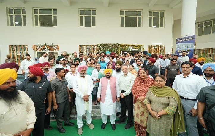 ਮੁੱਖ ਮੰਤਰੀ ਭਗਵੰਤ ਸਿੰਘ ਮਾਨ ਨੇ ਅਤਿ-ਆਧੁਨਿਕ ਕਮਿਊਨਿਟੀ ਹੈਲਥ ਸੈਂਟਰ ਲੋਕਾਂ ਨੂੰ ਕੀਤਾ ਸਮਰਪਿਤ, ਸੰਗਰੂਰ ਦੇ 85 ਪਿੰਡ ਨੂੰ ਮਿਲੇਗਾ ਲਾਭ