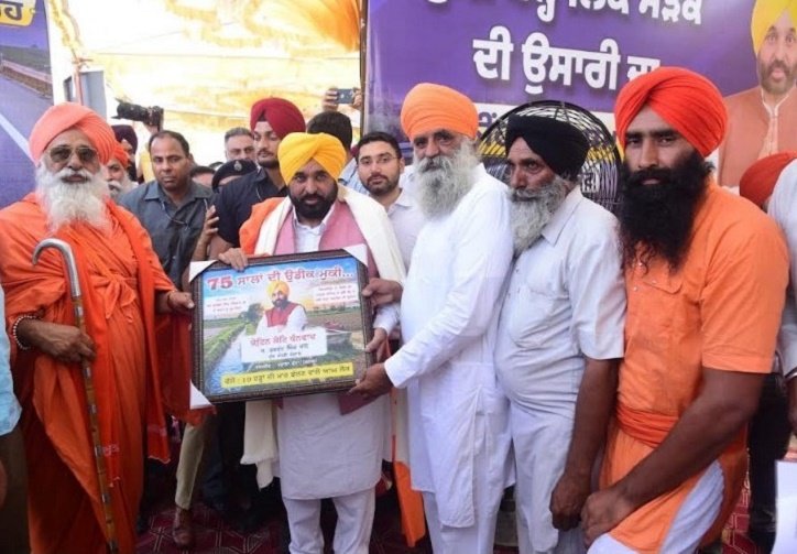 15 ਪਿੰਡਾਂ ਦੇ ਹਜ਼ਾਰਾਂ ਪਰਿਵਾਰਾਂ ਨੂੰ ਮਿਲੇਗੀ ਬਿਹਤਰ ਆਵਾਜਾਈ ਸਹੂਲਤ ਤੇ ਸਤਲੁਜ ਦੇ ਹੜ੍ਹਾਂ ਦੇ ਖ਼ਤਰੇ ਤੋਂ ਪੱਕੀ ਰਾਹਤ: ਮਾਨ