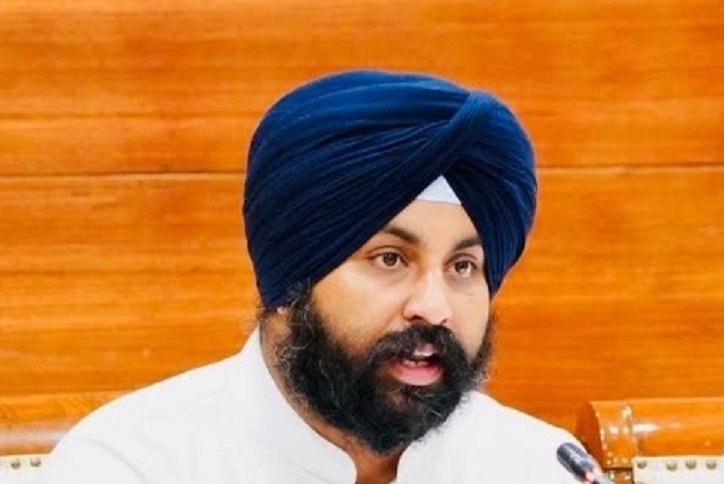 32 ਲੱਖ ਵਿਦਿਆਰਥੀਆਂ ਤੇ ਉਨ੍ਹਾਂ ਦੇ ਪਰਿਵਾਰਾਂ ਨੂੰ ਫੀਸਾਂ ‘ਚ ਮਨਮਾਨੇ ਵਾਧੇ ਤੋਂ ਬਚਾਉਣ ਲਈ ਵਚਨਬੱਧ : ਬੈਂਸ