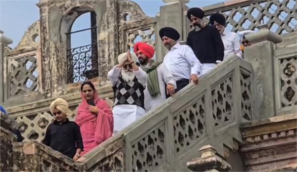 ਡੇਰਾ ਬਿਆਸ ਮੁਖੀ ਬਾਬਾ ਗੁਰਿੰਦਰ ਢਿੱਲੋਂ ਨੇ ਨਾਭਾ ਦੇ ਹੀਰਾ ਮਹਿਲ ਦਾ ਕੀਤਾ ਵਿਸ਼ੇਸ਼ ਦੌਰਾ