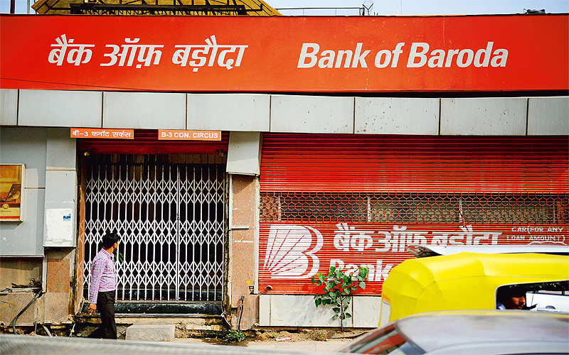 Bank of Baroda ਵੱਲੋਂ ਕਰਜ਼ੇ ਲੈਣ ਵਾਲਿਆਂ ਨੂੰ ਵੱਡਾ ਤੋਹਫ਼ਾ, ਵਿਆਜ ਦਰਾਂ ‘ਚ ਕੀਤੀ ਕਟੌਤੀ