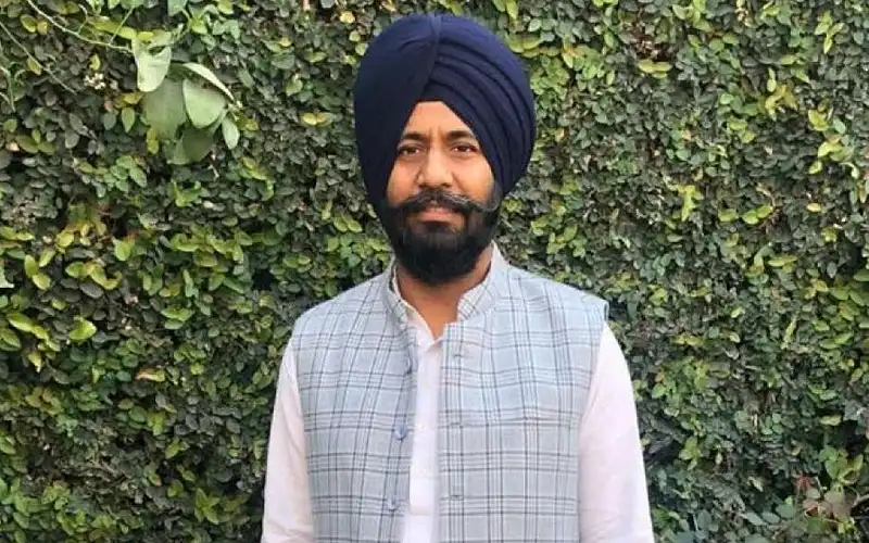 ਜਲੰਧਰ ‘ਚ ਵਕੀਲ ਦੀ ਦਿਨ ਦਿਹਾੜੇ ਗੋਲੀ ਮਾਰ ਕੇ ਹੱਤਿਆ, ਪੁਲਿਸ ਜਾਂਚ ‘ਚ ਜੁਟੀ