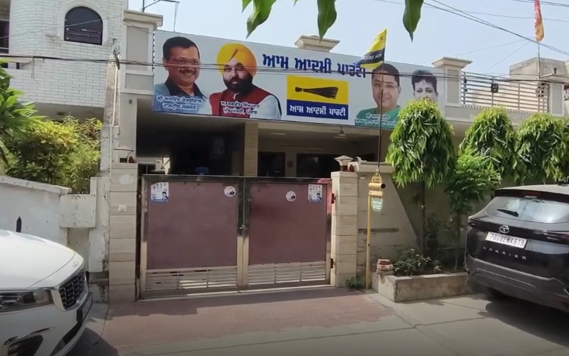 MLA ਰਮਨ ਅਰੋੜਾ ਦੀ ਗ੍ਰਿਫ਼ਤਾਰੀ ਤੋਂ ਬਾਅਦ ਪੁਲਸ ਦੁਬਾਰਾ ਜਾਂਚ ਲਈ ਘਰ ਪਹੁੰਚੀ