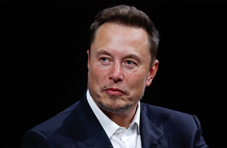 ਐਲੋਨ ਮਸਕ ਨੂੰ ਅਮਰੀਕਾ ਤੋਂ ਡਿਪੋਰਟ ਕਰਨ ਦੀ ਮੰਗ, SpaceX ’ਤੇ ਕਬਜ਼ੇ ਲਈ ਟਰੰਪ ਨੂੰ ਸਲਾਹ – ਸਟੀਵ ਬੈਨਨ ਦਾ ਵੱਡਾ ਬਿਆਨ